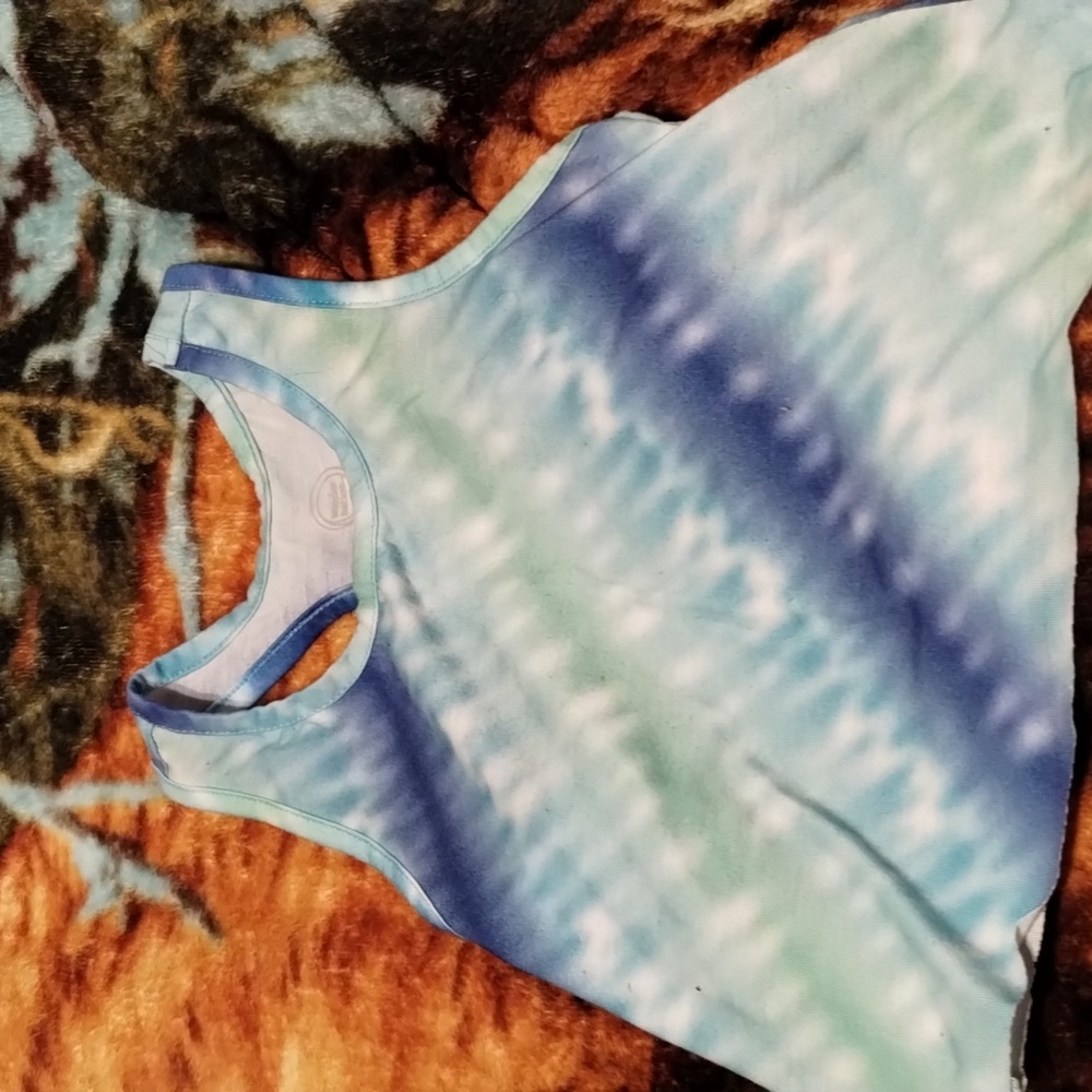 Crop top tank top